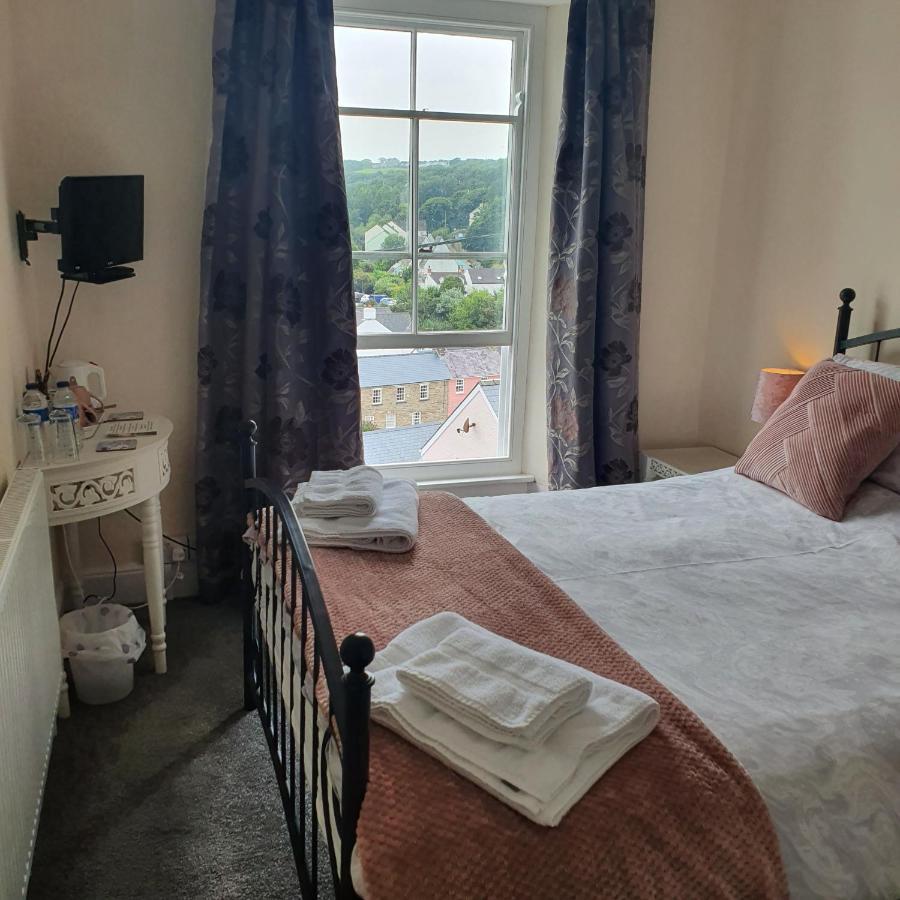 Pendyffryn Manor Bed & Breakfast Little Haven 외부 사진