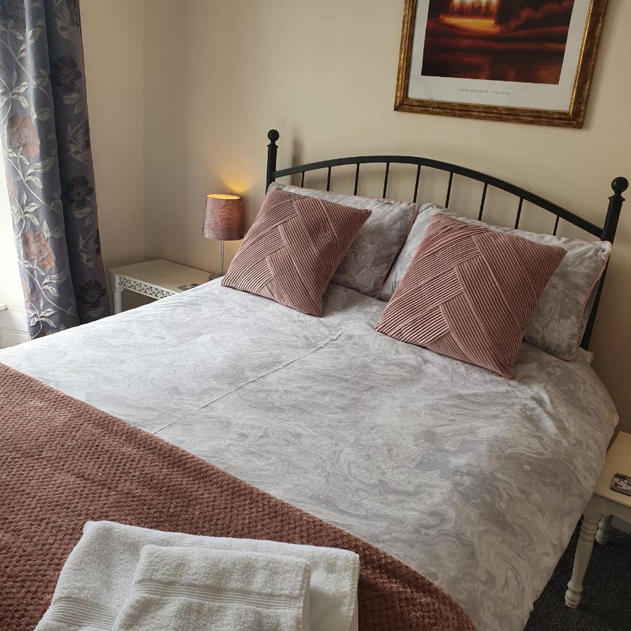 Pendyffryn Manor Bed & Breakfast Little Haven 외부 사진