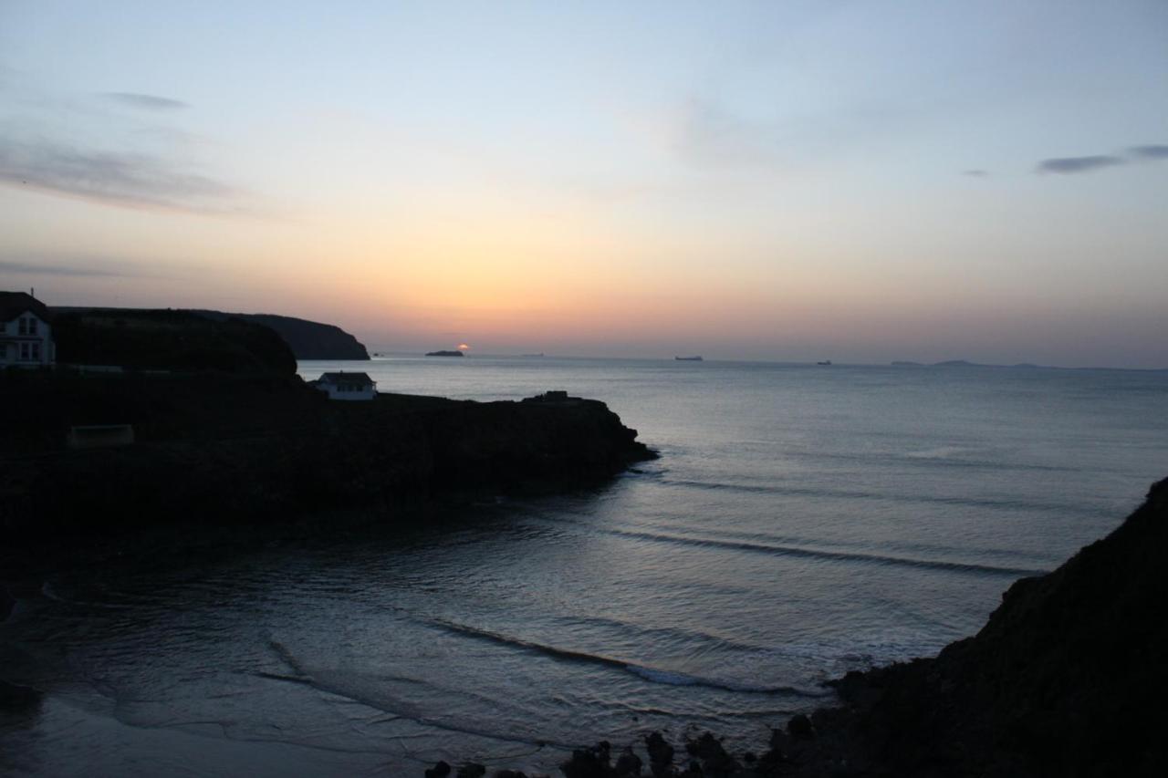 Pendyffryn Manor Bed & Breakfast Little Haven 외부 사진
