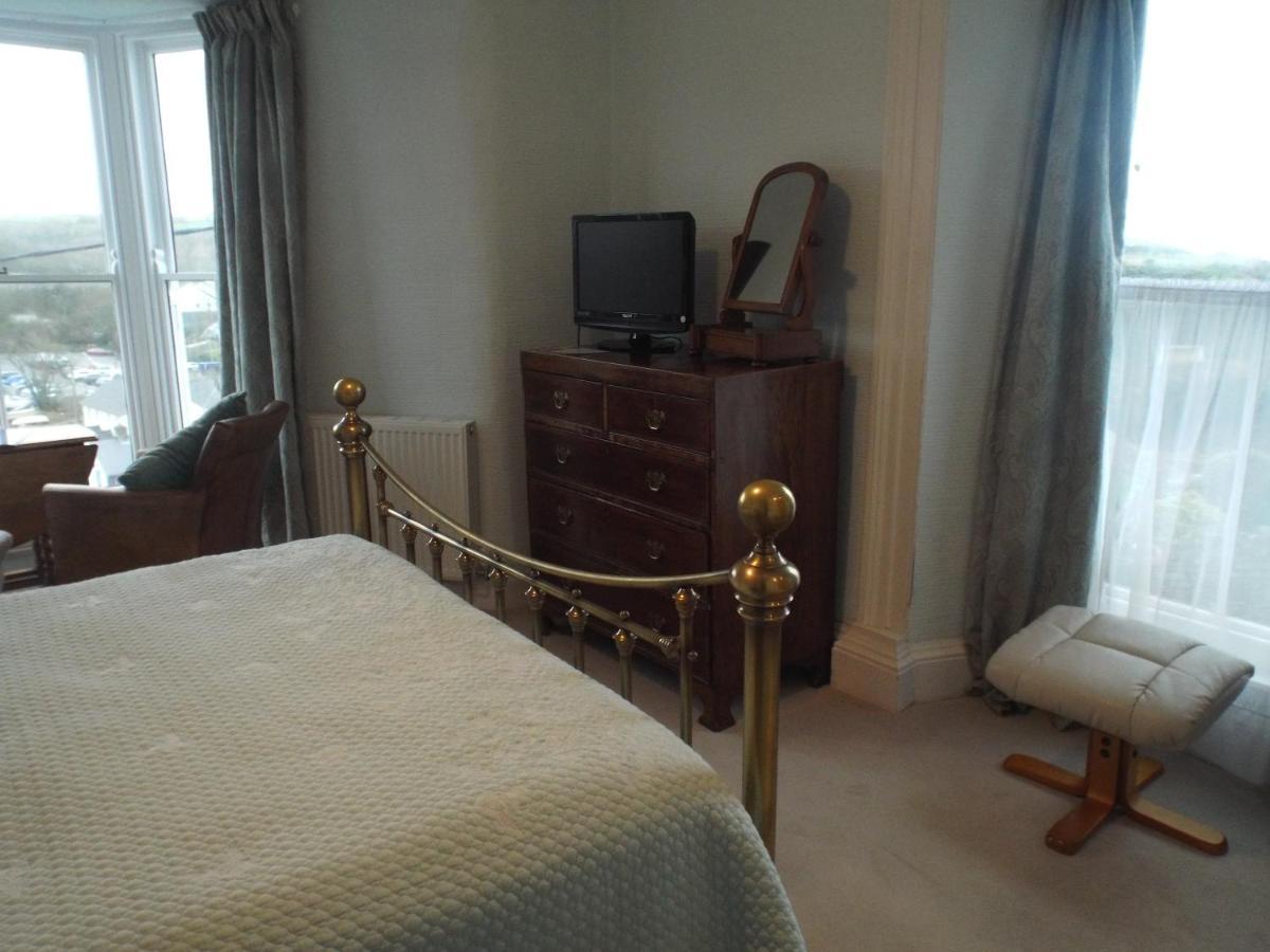 Pendyffryn Manor Bed & Breakfast Little Haven 외부 사진