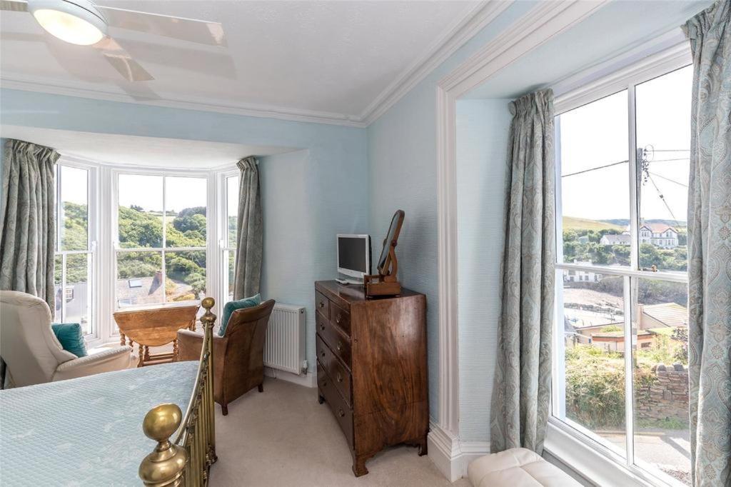 Pendyffryn Manor Bed & Breakfast Little Haven 외부 사진